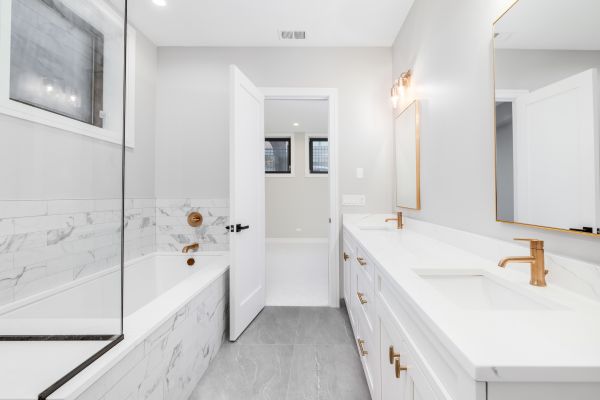 Cost of Bathroom Installation in Taylor